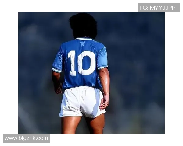 足球历史十大球星排行榜盘点 谁是足坛真正的传奇人物 足球历史十大球星排行榜盘点 谁是足坛真正的传奇人物